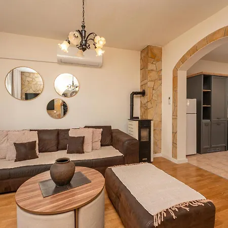 Appartement 2 Bedroom Stunning In Zadar