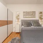 2 Bedroom Stunning In Apartment *