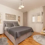 2 Bedroom Stunning In